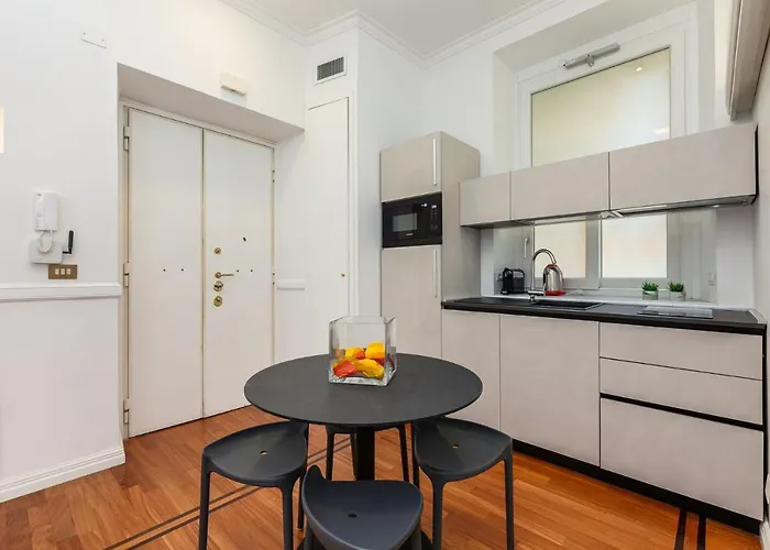 Aletheia Elite - Elegant 2 Br Appartement Rome